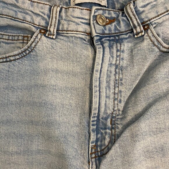 PRIMARK Light Blue Distressed Jeans with Front and Back Pockets Size 4 - Picture 3 of 7
